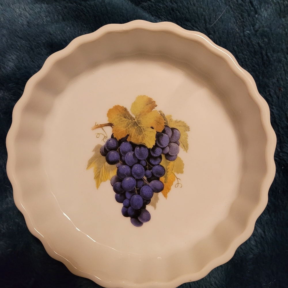 NWOT. Beautiful vintage small decorative dish